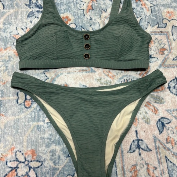 Cara Textured Button Front Green Bikini Set Cupshe - Picture 3 of 5